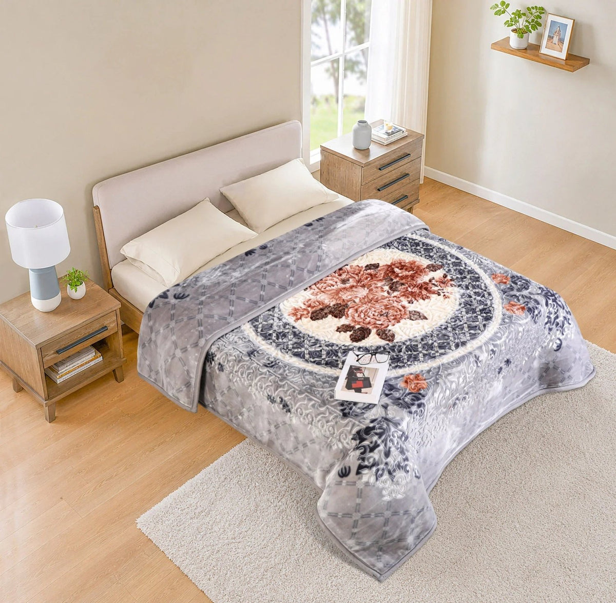XL BEAR EMBOSSED BLANKET KING SIZE