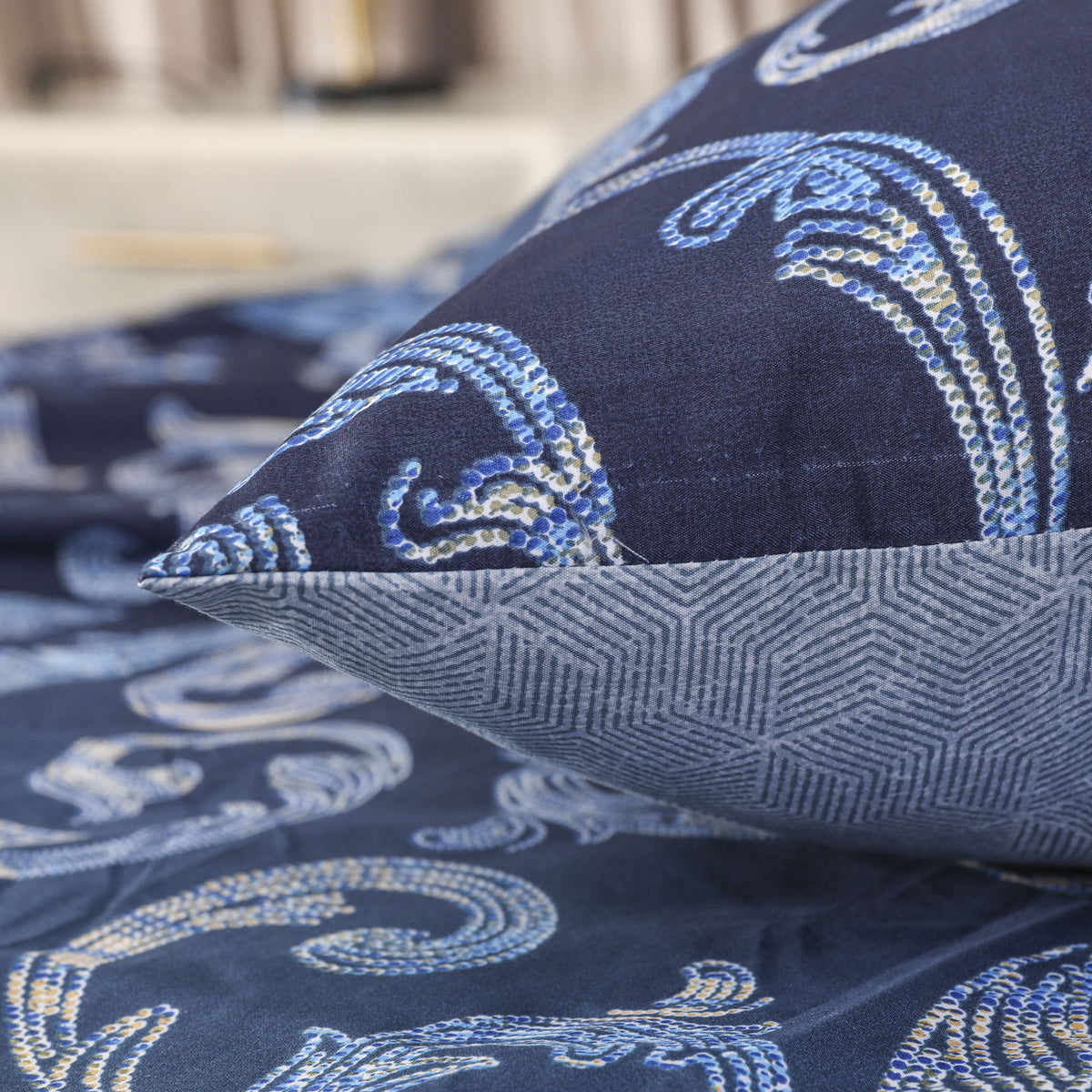 3 PCS Feather Bedsheet Set Blue