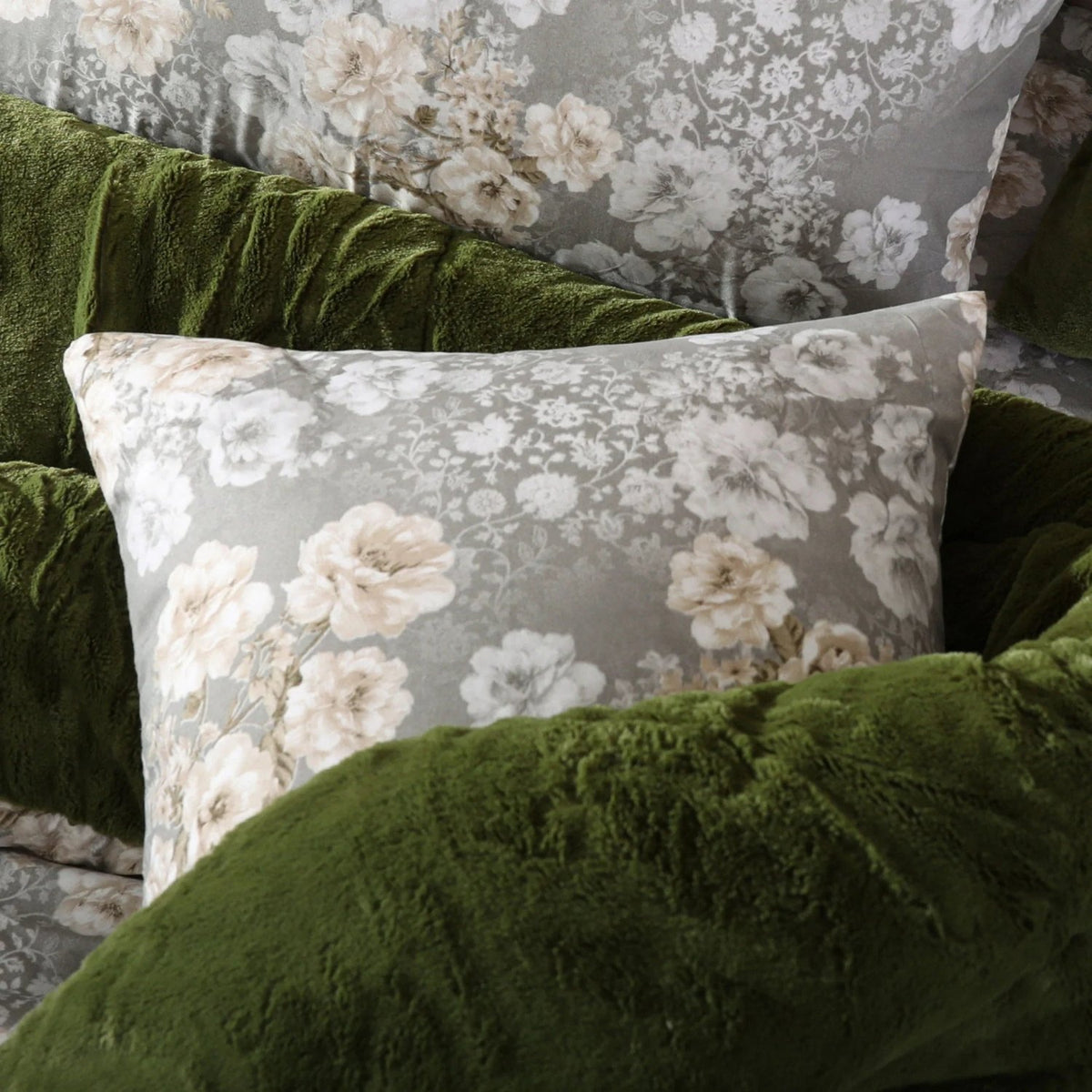 Unique 6 Pcs Comforter Set UQ-602