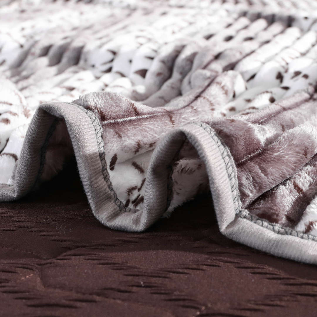 Berry Berry Flannel 1 Ply Blanket BB-802