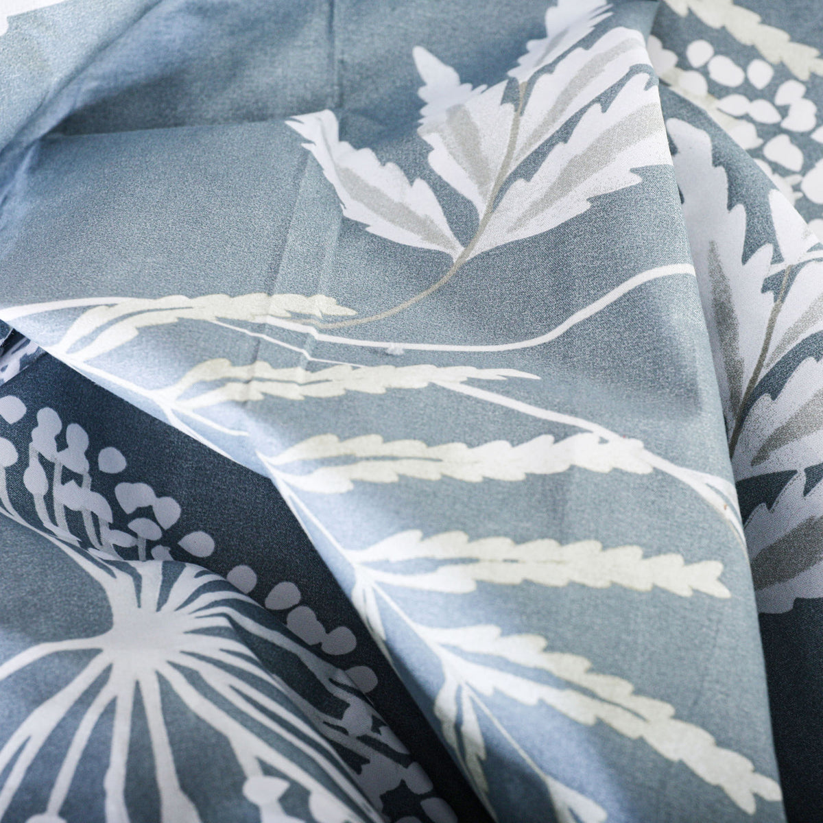 3 PCS Feather Bedsheet Set Blue Fern