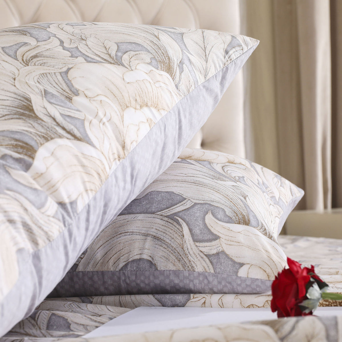3 PCS Feather Bedsheet Set Ivory Blossom