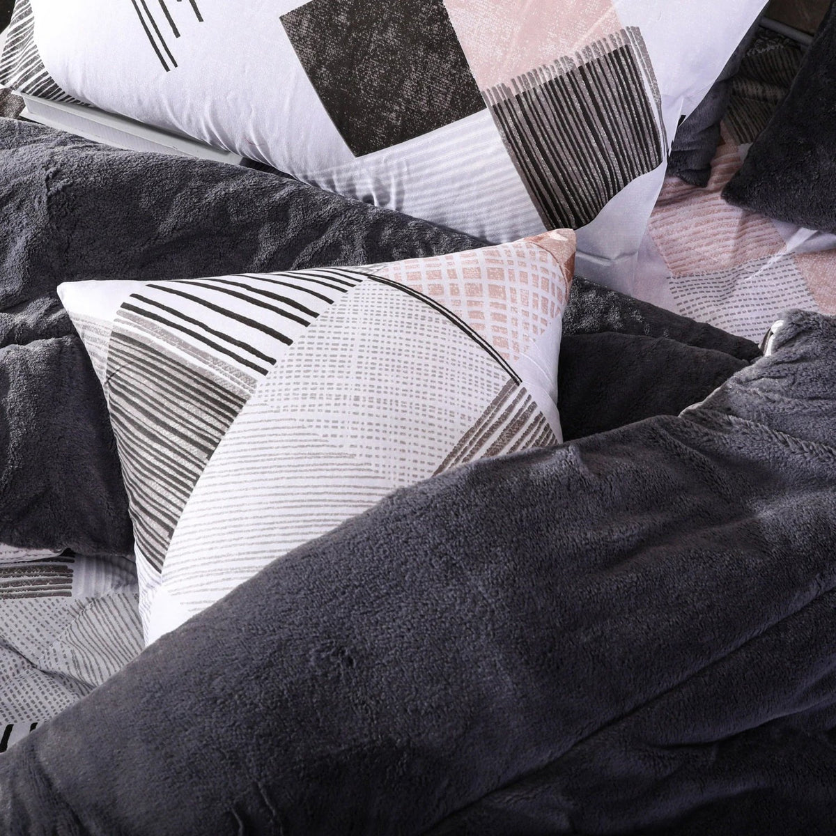 Unique 6 Pcs Comforter Set UQ-601