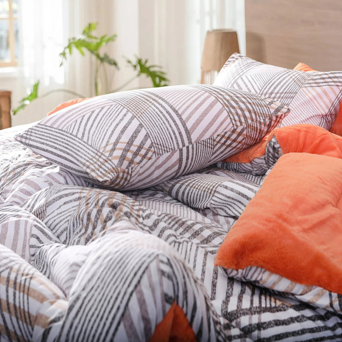 Unique 6 Pcs Comforter Set UQ-604
